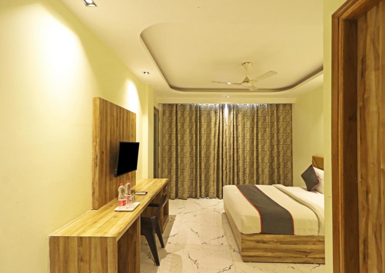 Hotel Good Vibe Near Delhi Igi Airport Neu-Delhi Exterior foto
