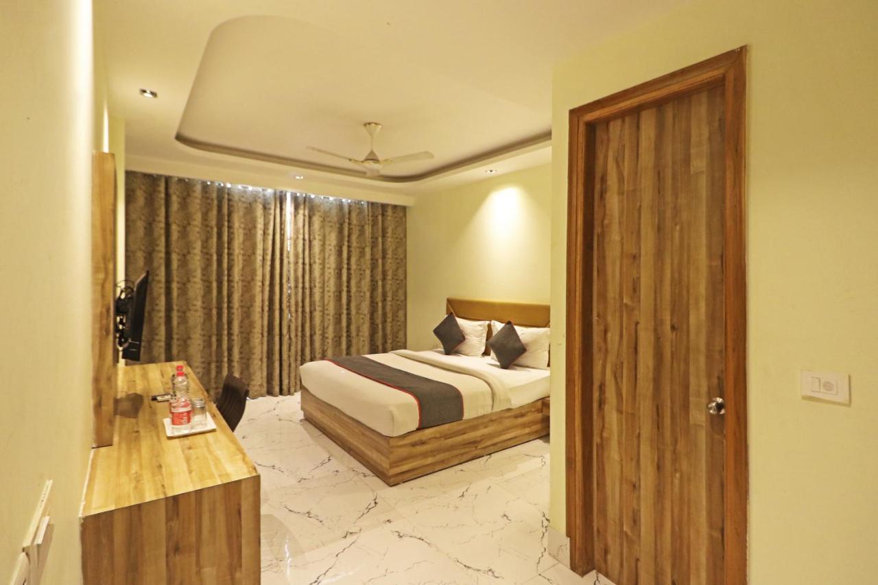 Hotel Good Vibe Near Delhi Igi Airport Neu-Delhi Exterior foto